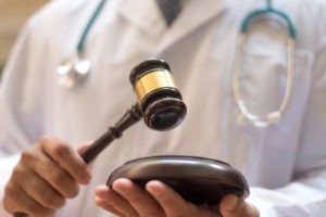 Medical expert witness testimony is required for all malpractice cases in Florida. Who Legally Qualifies As A Medical Expert Witness In Florida?