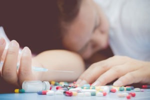 These are the most common symptoms of an opioid overdose according to the Centers for Disease Control and Prevention (CDC): Slow, shallow breathing Gurgling or choking sounds Loss of consciousness or falling asleep Constricted “pinpoint” pupils Cold, pale, or bluish skin Limp body Opioid overdoses cause shallow, interrupted breathing that can quickly lead to brain Opioid Overdoses